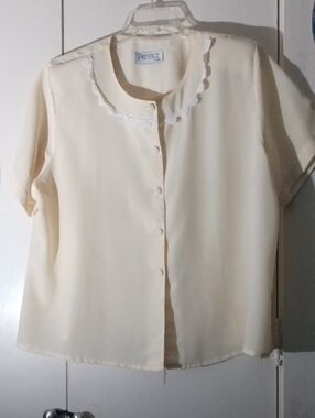Prestige Cream Short-Sleeve Button Front Blouse with Lace Collar Trim XXL
